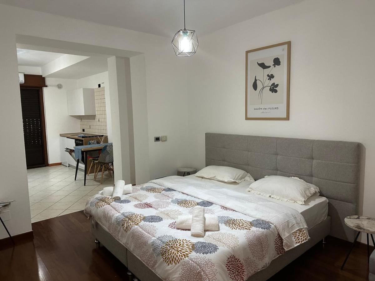 City Center Shkodra B&B Exterior photo