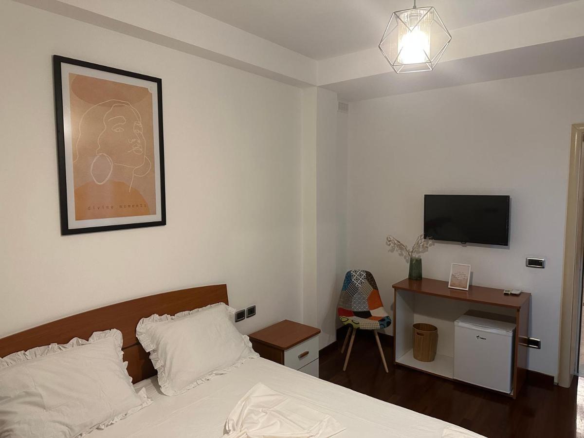 City Center Shkodra B&B Exterior photo